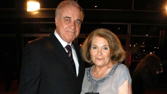 cesar y monica periodistas