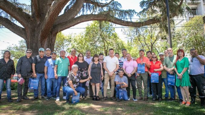 empleados_medalla1-1024x682