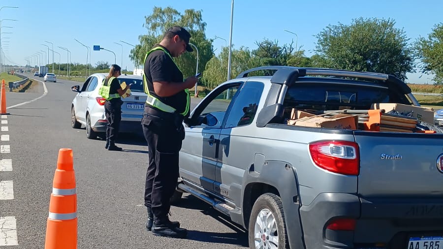 Refuerzan los controles viales en rutas de la provincia durante el fin ...